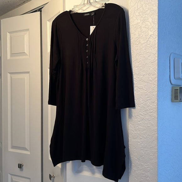 EVANS by CITY CHIC BLACK SZ 16 V NECK & SLIT SIDE TOP. - Picture 8 of 8